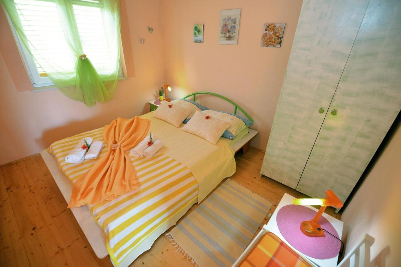 Apartments With A Parking Space Murter - 5097 المظهر الخارجي الصورة